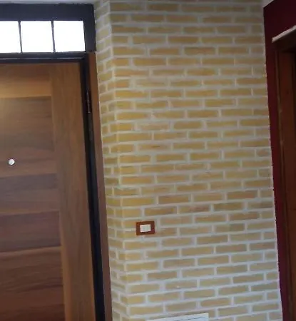 Interno 12 *